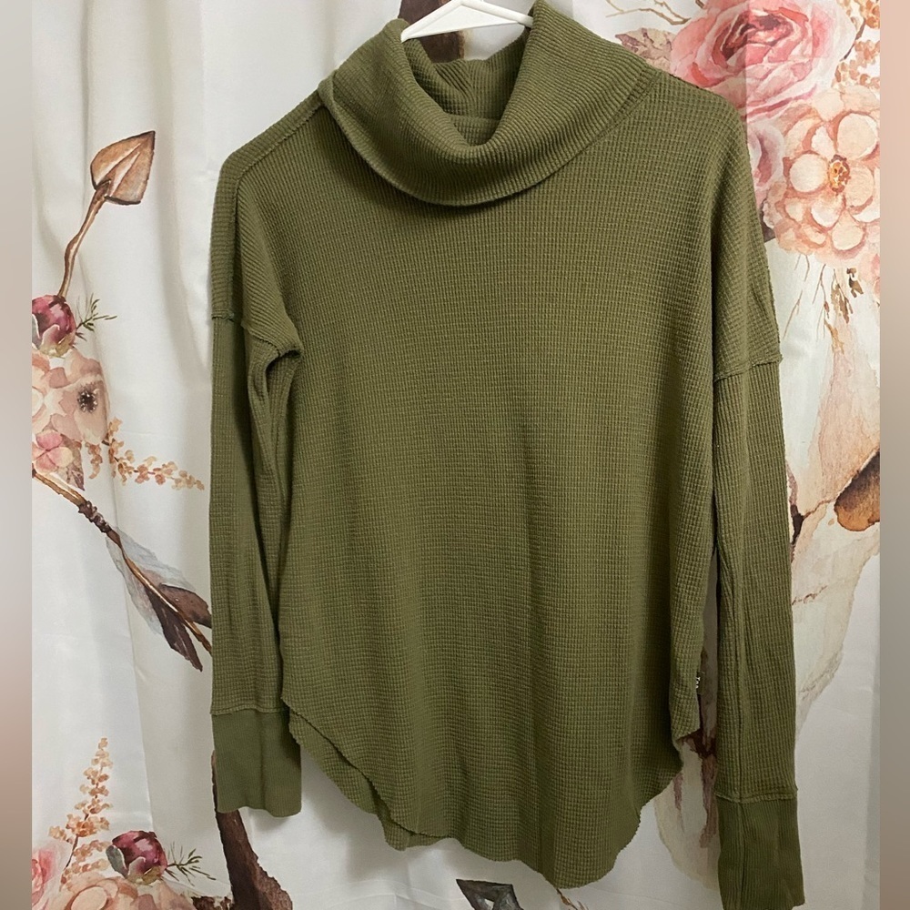 XXS TNA waffle turtleneck top